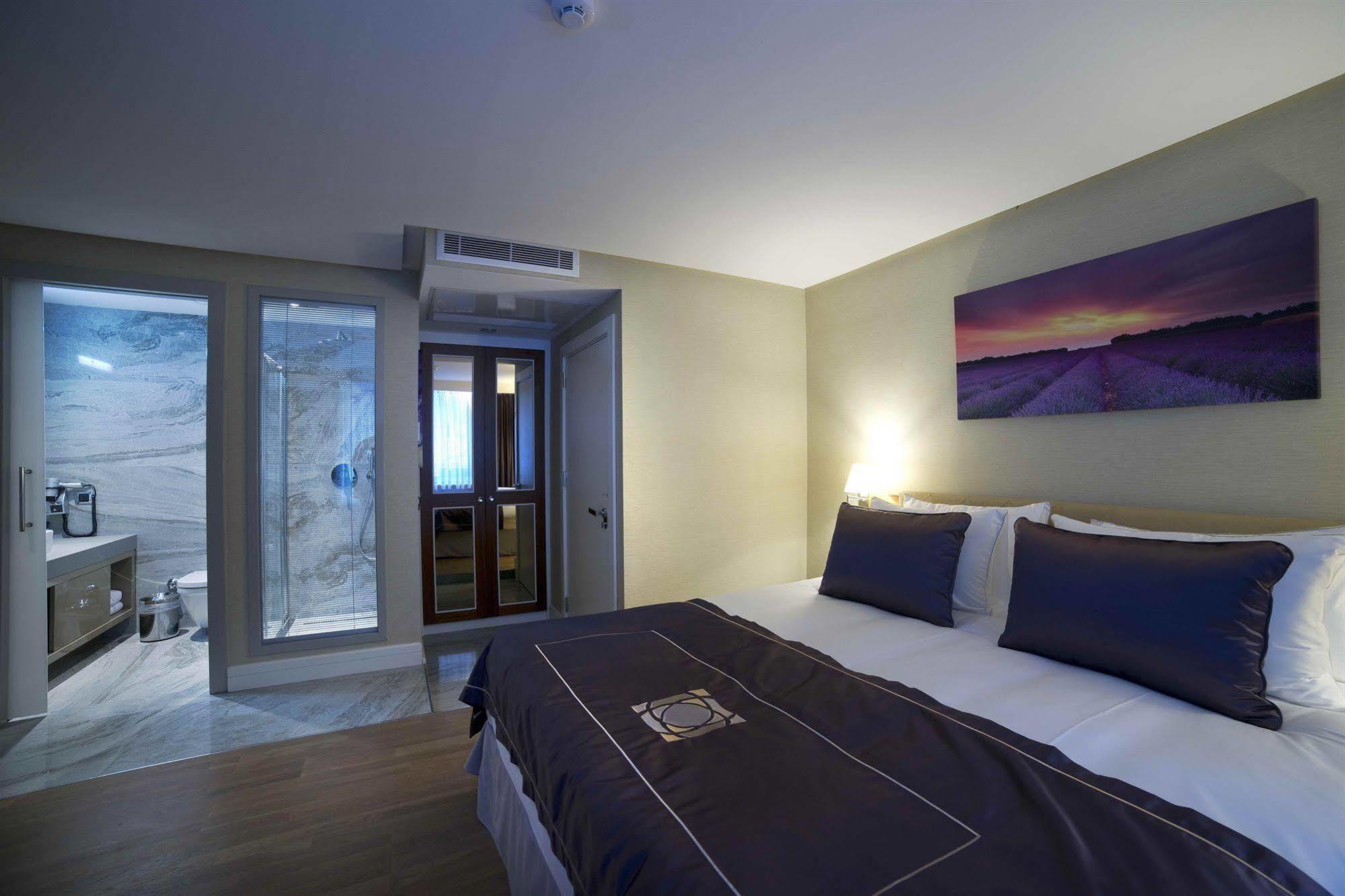 Taba Luxury Suites And Hotel Isztambul Kültér fotó